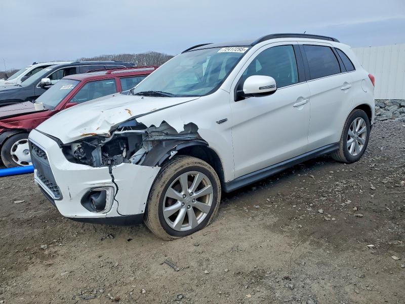 MITSUBISHI OUTLANDER 2015 with VIN 4A4AR4AW9FE045379 - Photo from auction