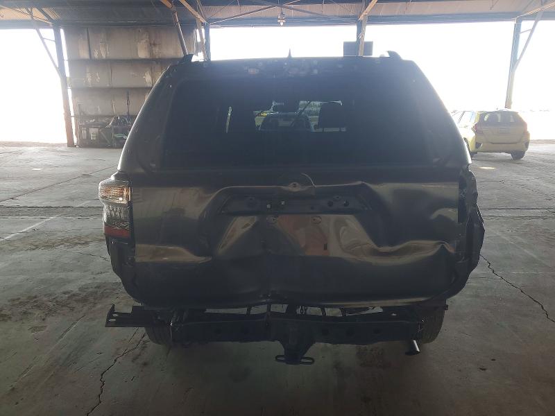 Photo 6 from auction – 2020 TOYOTA 4RUNNER SR with VIN JTEBU5JR1L5809906