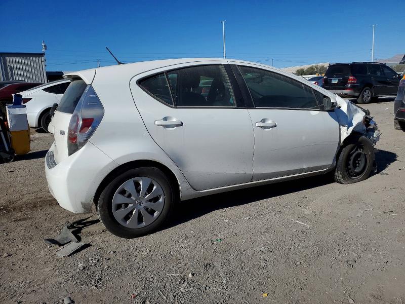 Photo 3 from auction – 2013 TOYOTA PRIUS C with VIN JTDKDTB38D1057682