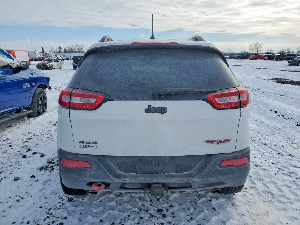 Photo 6 from auction – 2014 JEEP CHEROKEE T with VIN 1C4PJMBS7EW216627