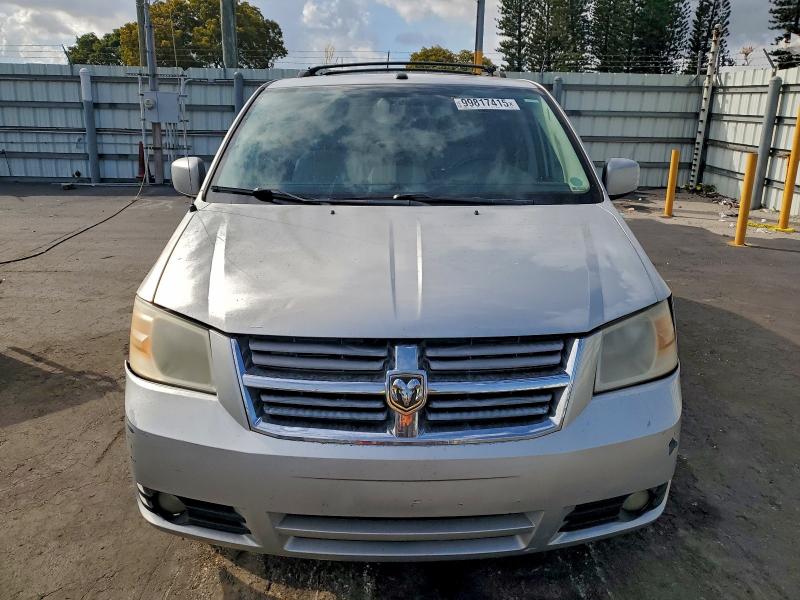 Photo 5 from auction – 2010 DODGE GRAND CARA with VIN 2D4RN5DX1AR146009