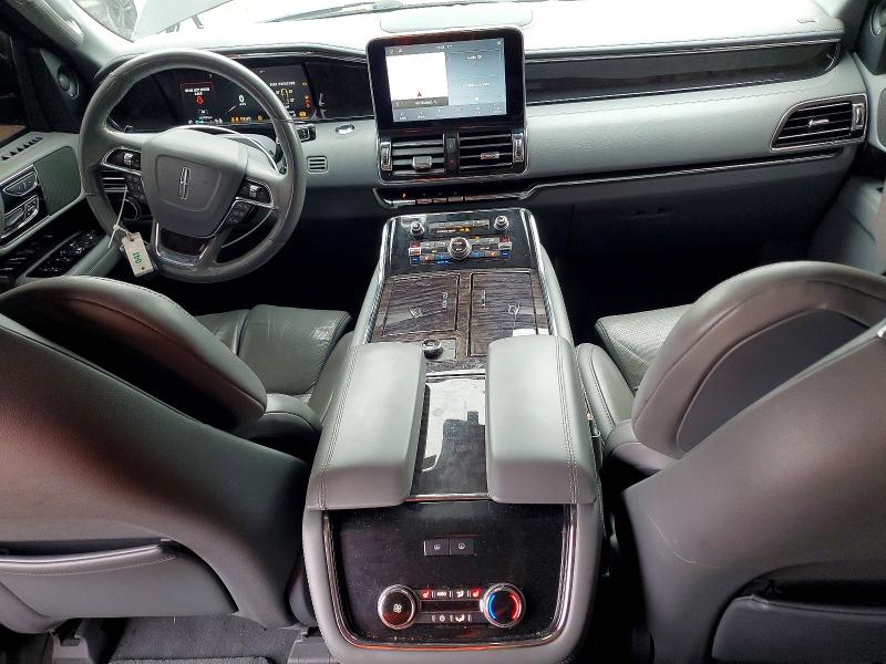 Photo 8 from auction – 2020 LINCOLN NAVIGATOR with VIN 5LMJJ3KT5LEL00689