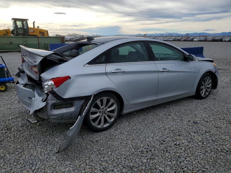 Photo 3 from auction – 2012 HYUNDAI SONATA with VIN 5NPEC4AB9CH407486
