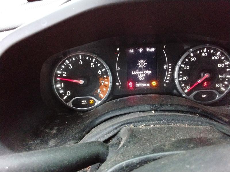 Photo 9 from auction – 2017 JEEP RENEGADE L with VIN ZACCJBBB4HPE65150