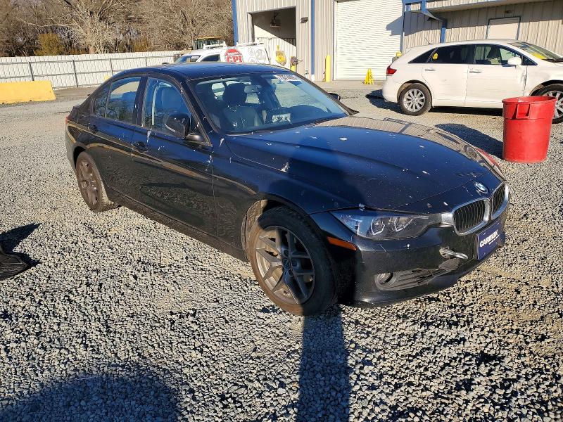 Photo 4 from auction – 2014 BMW 328 with VIN WBA3B5C53EP543558