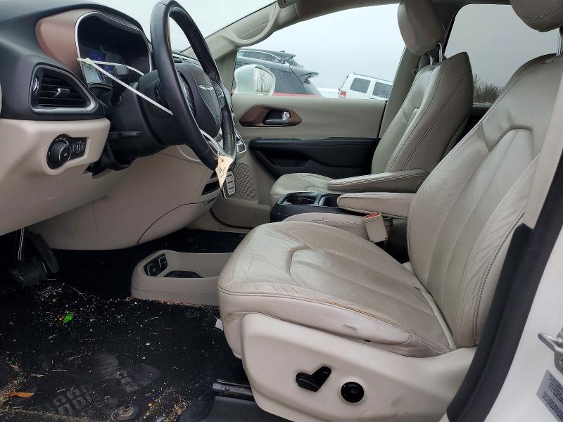 Photo 7 from auction – 2017 CHRYSLER PACIFICA with VIN 2C4RC1BG4HR634945