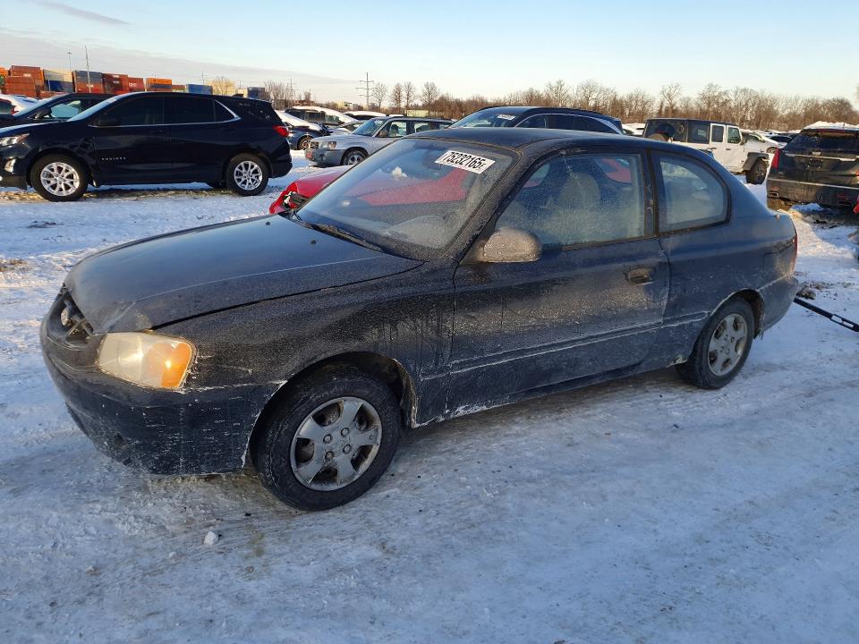 HYUNDAI ACCENT GS 2002 with VIN KMHCG35C32U183897 - Photo from auction