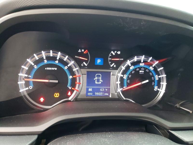 Photo 9 from auction – 2018 TOYOTA 4RUNNER SR with VIN JTEBU5JR2J5582125