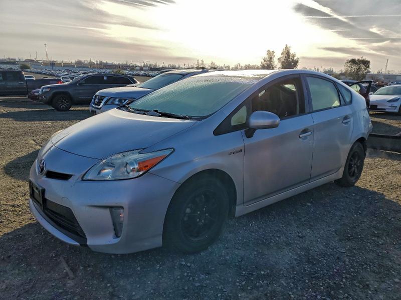 TOYOTA PRIUS 2015 with VIN JTDKN3DU4F0481985 - Photo from auction