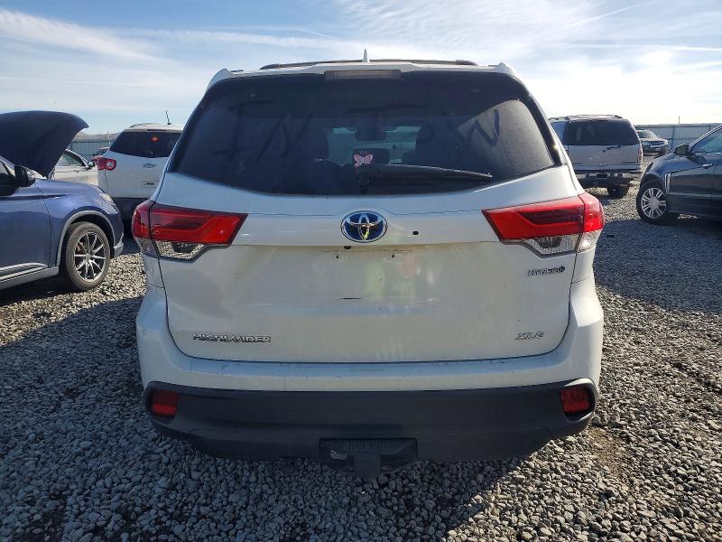 Photo 6 from auction – 2019 TOYOTA HIGHLANDER with VIN 5TDJGRFH4KS067072