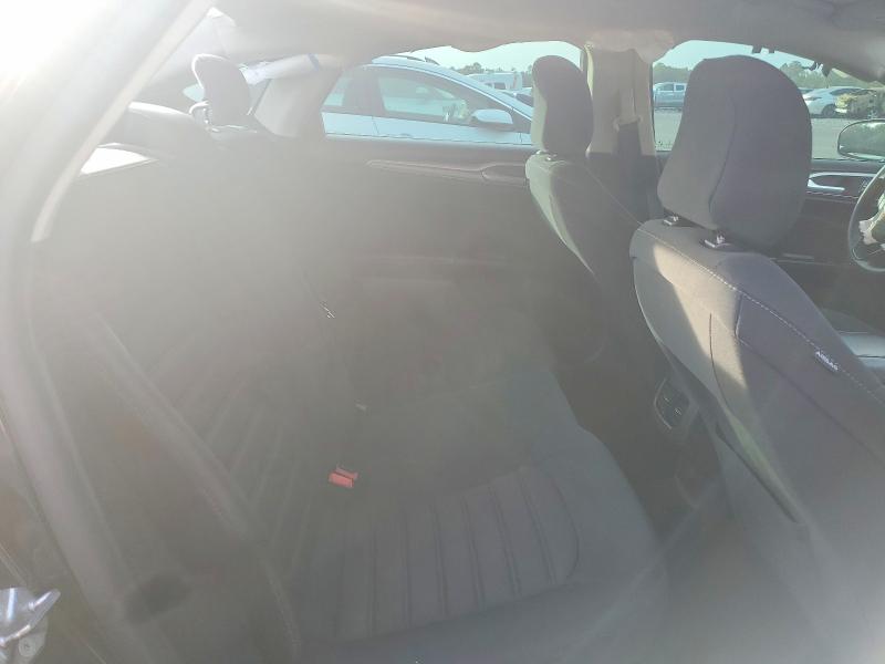 Photo 10 from auction – 2020 FORD FUSION with VIN 3FA6P0HD9LR105465