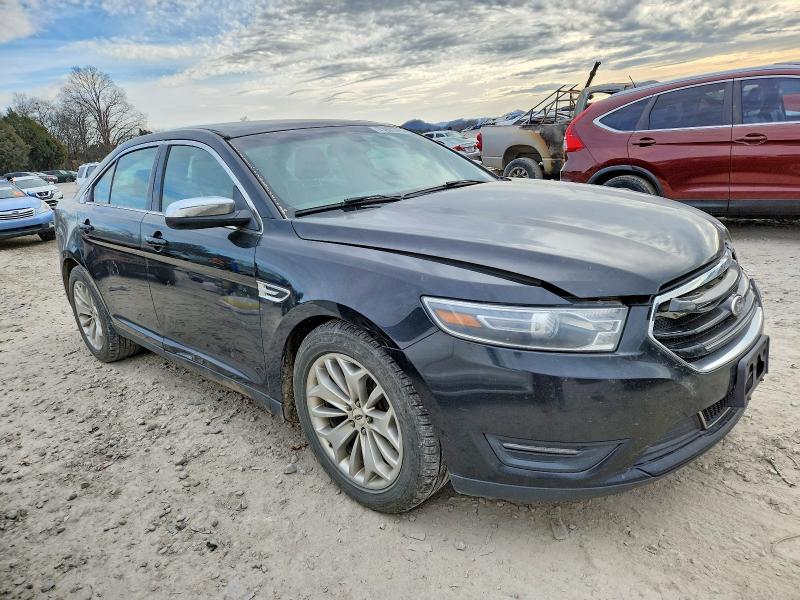 Photo 4 from auction – 2015 FORD TAURUS LIM with VIN 1FAHP2F85FG102908