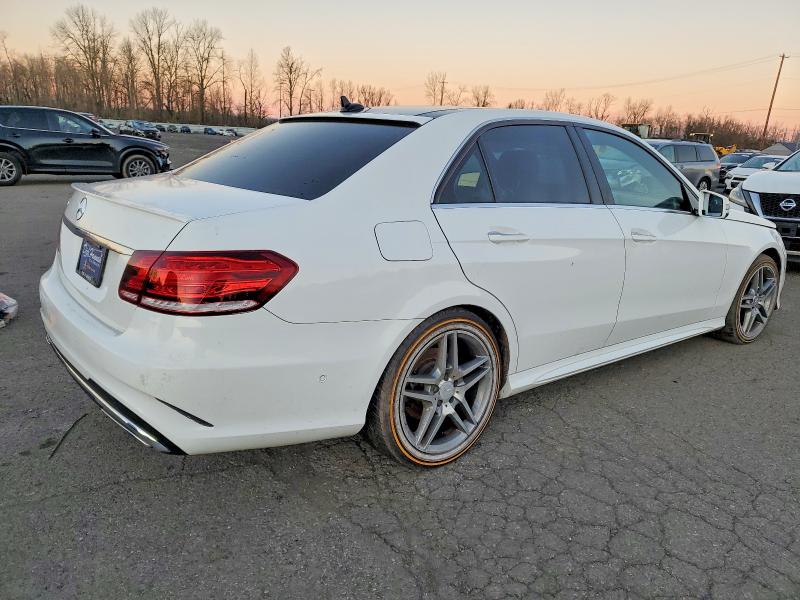 Photo 3 from auction – 2016 MERCEDES-BENZ E 400 with VIN WDDHF6FB2GB191843