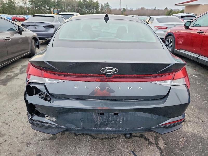 Photo 6 from auction – 2023 HYUNDAI ELANTRA with VIN 5NPLM4AG7PH112246