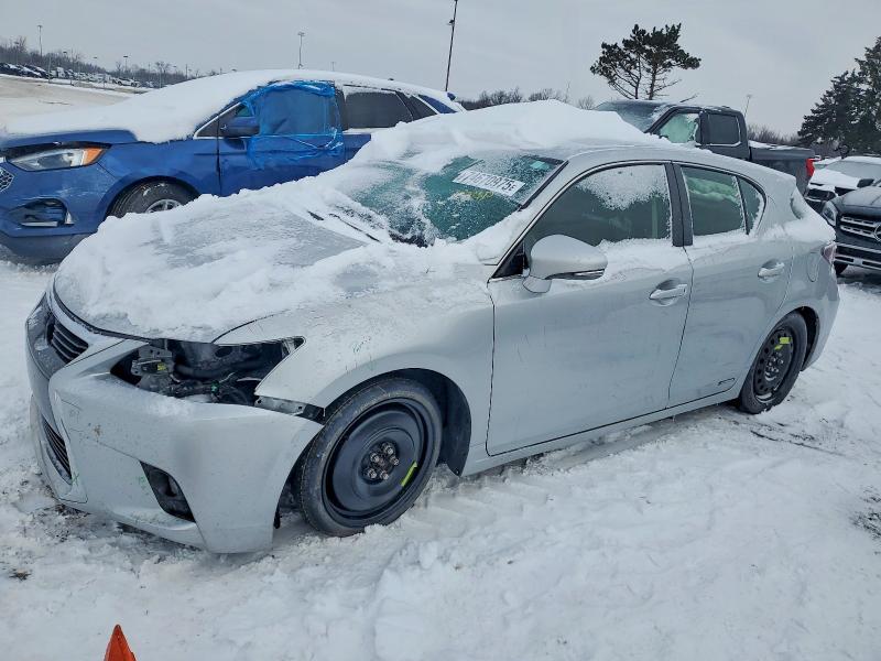 LEXUS CT 200 2016 with VIN JTHKD5BHXG2252722 - Photo from auction