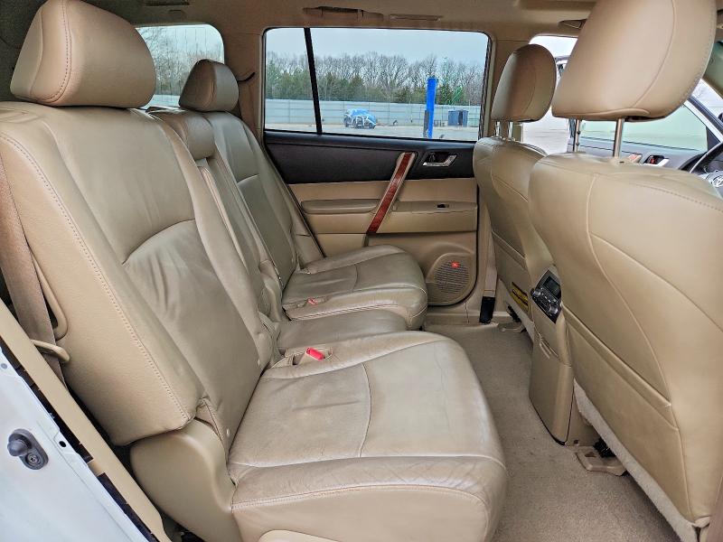 Photo 11 from auction – 2008 TOYOTA HIGHLANDER with VIN JTEDS42A182062365