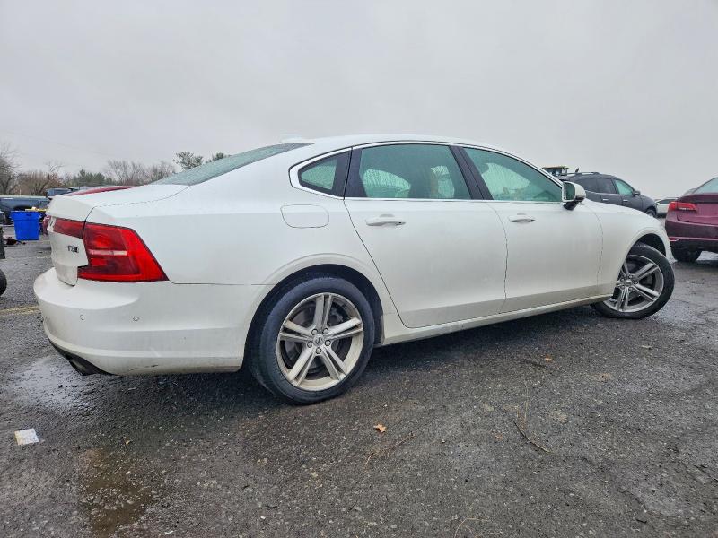 Photo 3 from auction – 2018 VOLVO S90 T5 MOM with VIN LVY982MKXJP019986