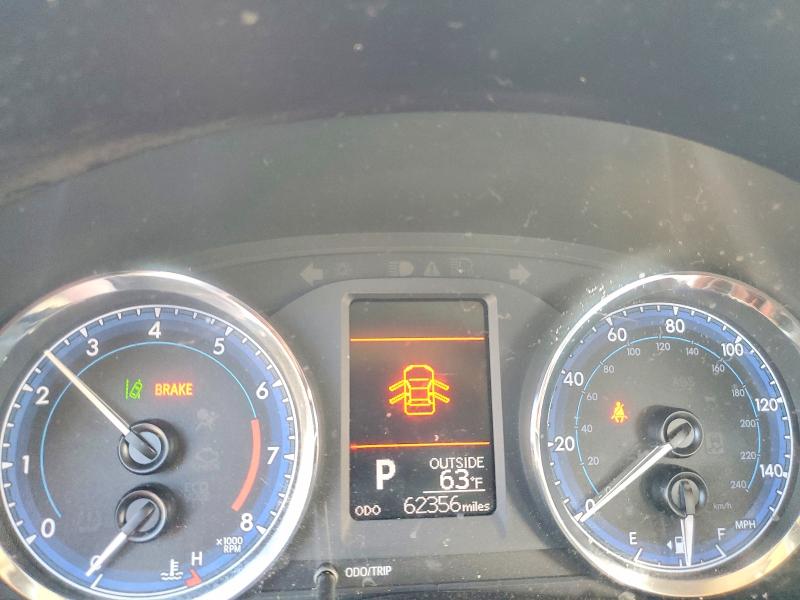 Photo 9 from auction – 2019 TOYOTA COROLLA with VIN 5YFBURHEXKP926979