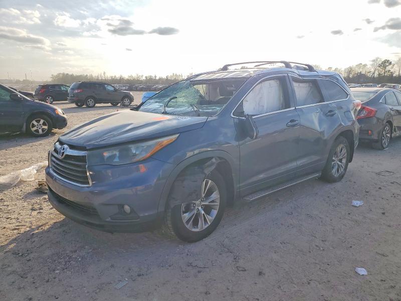 Фото 1 с аукциона – 2015 TOYOTA HIGHLANDER с VIN 5TDKKRFH2FS097390