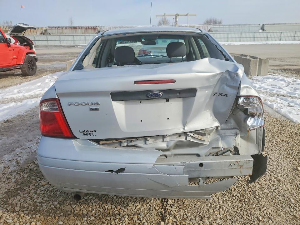 Photo 6 from auction – 2005 FORD FOCUS with VIN 1FAFP34NX5W256167