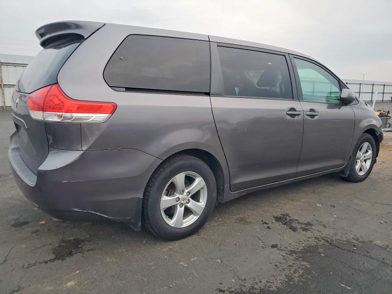Photo 3 from auction – 2011 TOYOTA SIENNA BAS with VIN 5TDKA3DCXBS008215