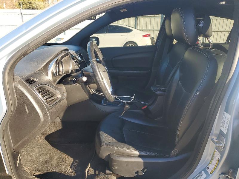 Photo 7 from auction – 2012 CHRYSLER 200 LIMITE with VIN 1C3CCBCG4CN180099