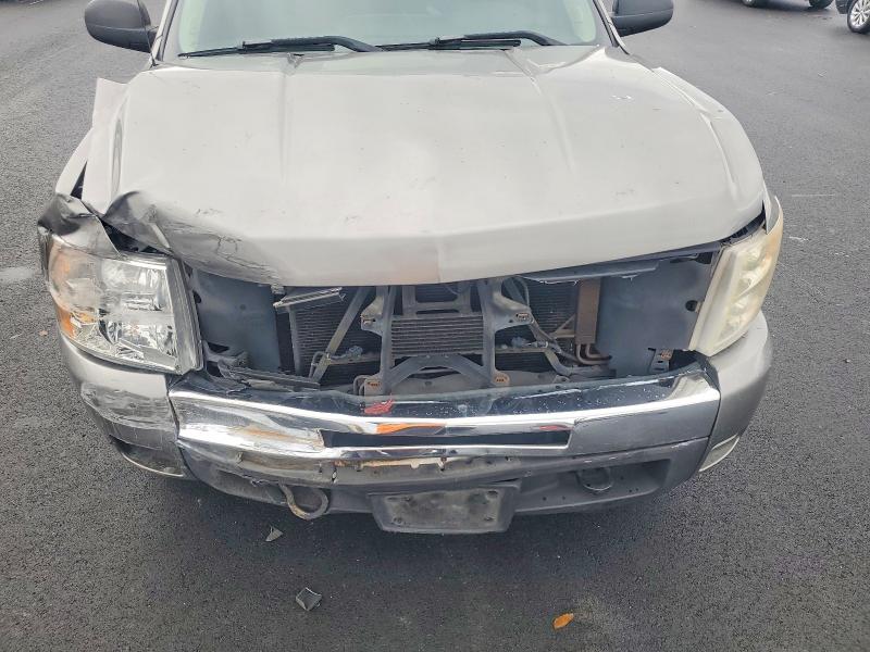 Photo 11 from auction – 2007 CHEVROLET SILVERADO with VIN 2GCEC19JX71590480