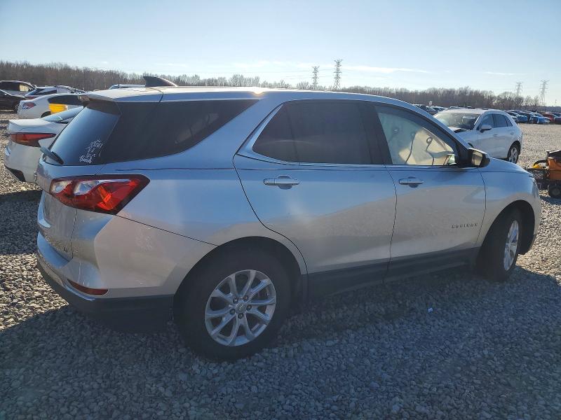 Photo 3 from auction – 2020 CHEVROLET EQUINOX LT with VIN 3GNAXKEV8LS615707