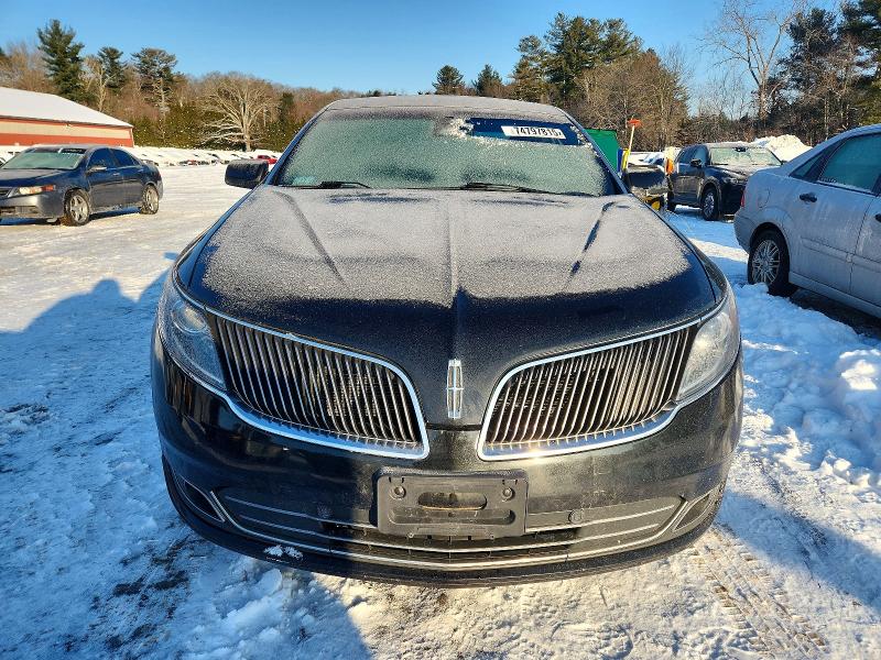 Photo 5 from auction – 2014 LINCOLN MKS with VIN 1LNHL9FT7EG610374