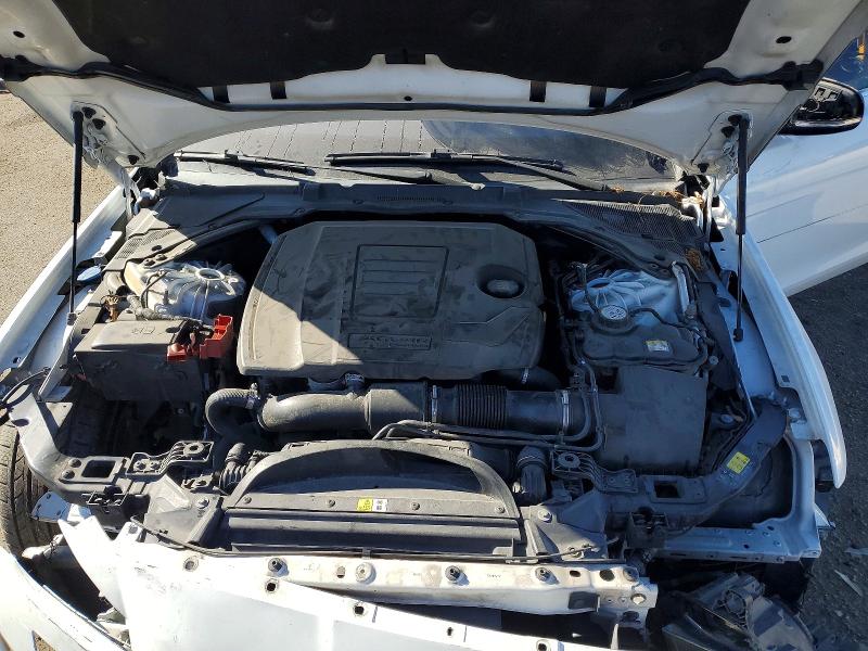 Photo 11 from auction – 2018 JAGUAR XF with VIN SAJBR4FX8JCY61728