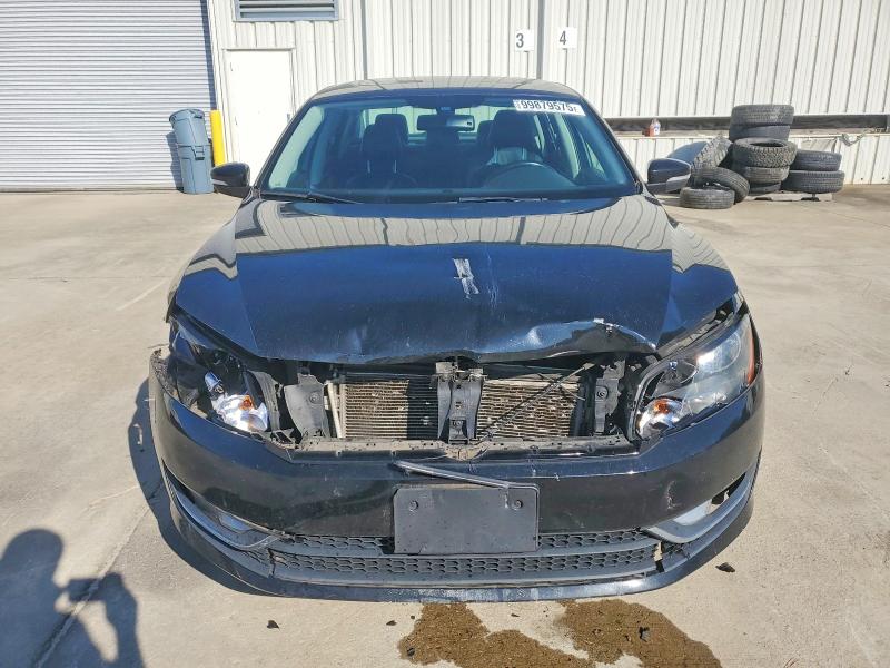 Photo 5 from auction – 2013 VOLKSWAGEN PASSAT SEL with VIN 1VWCN7A37DC030596