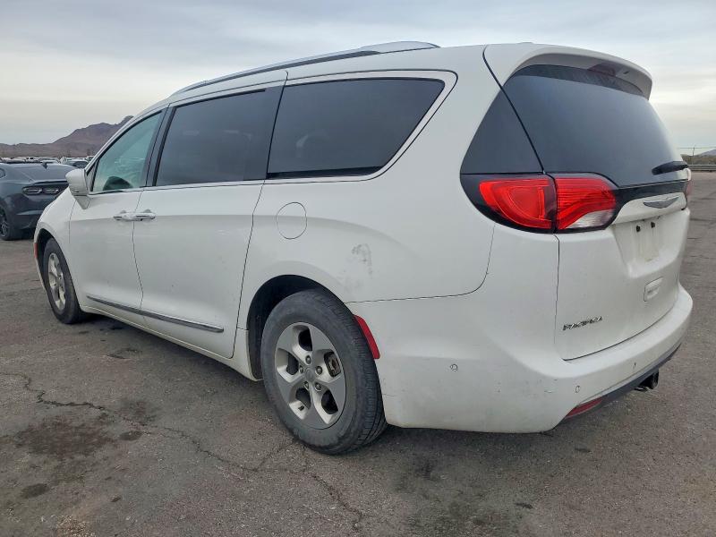 Photo 2 from auction – 2017 CHRYSLER PACIFICA T with VIN 2C4RC1EG3HR727497