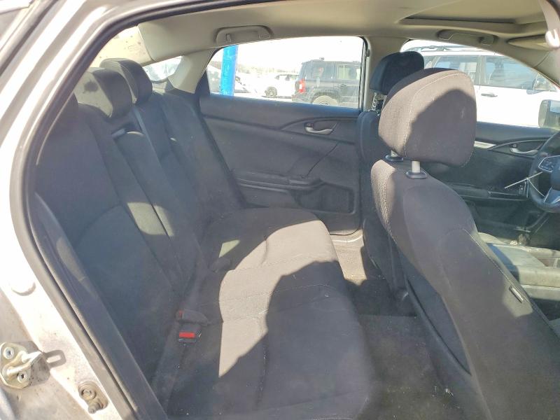 Photo 10 from auction – 2018 HONDA CIVIC with VIN 2HGFC2F77JH605021