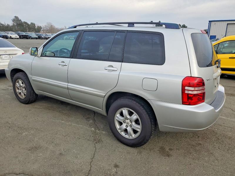 Photo 2 from auction – 2003 TOYOTA HIGHLANDER with VIN JTEGD21A730056250