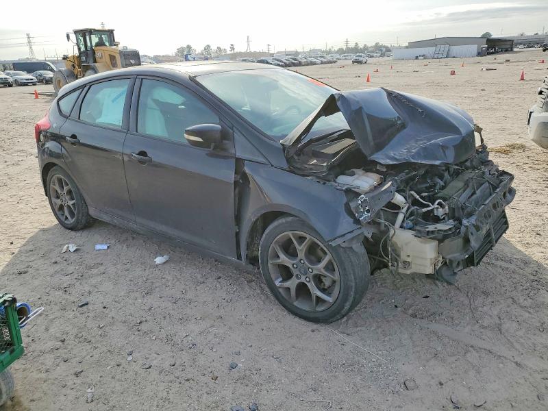 Foto 4 de la subasta – 2013 FORD FOCUS SE con VIN 1FADP3K26DL135863