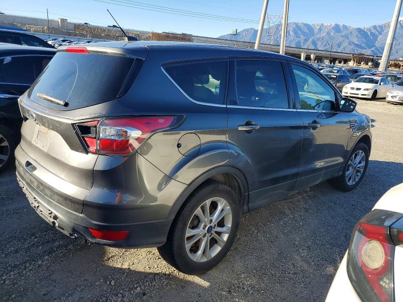 Photo 3 from auction – 2017 FORD ESCAPE with VIN 1FMCU0G95HUA82832
