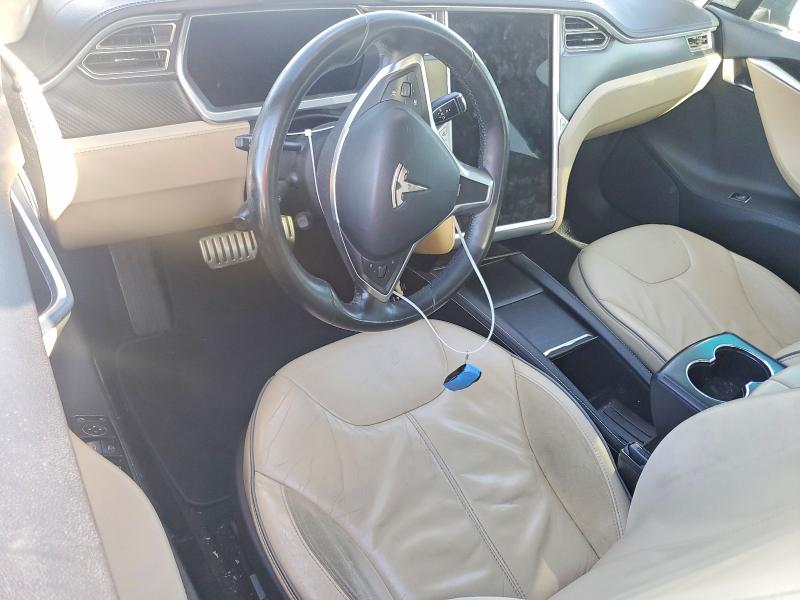Photo 8 from auction – 2013 TESLA MODEL S with VIN 5YJSA1CP6DFP14646