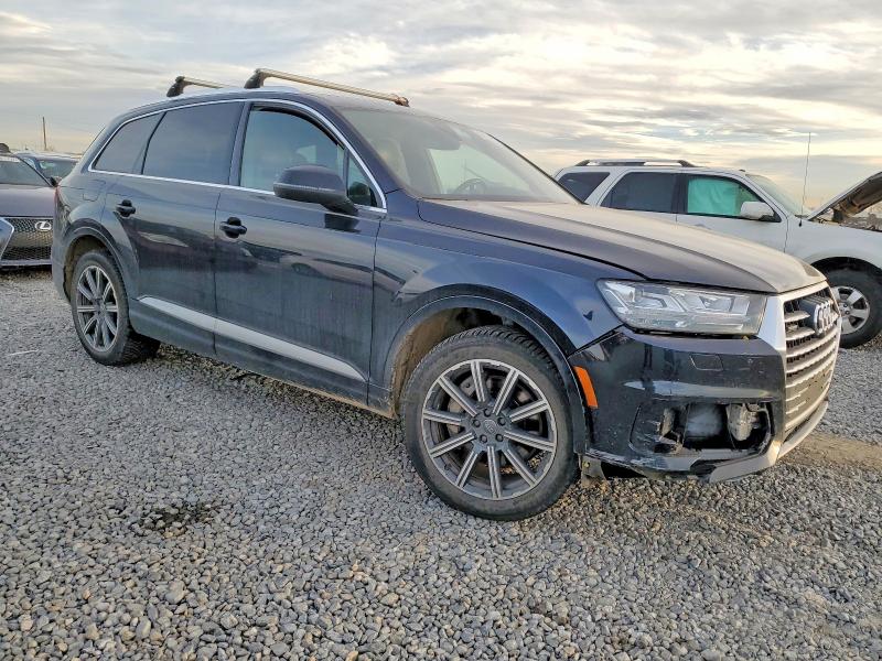 Photo 4 from auction – 2017 AUDI Q7 PREMIUM with VIN WA1LAAF7XHD035292