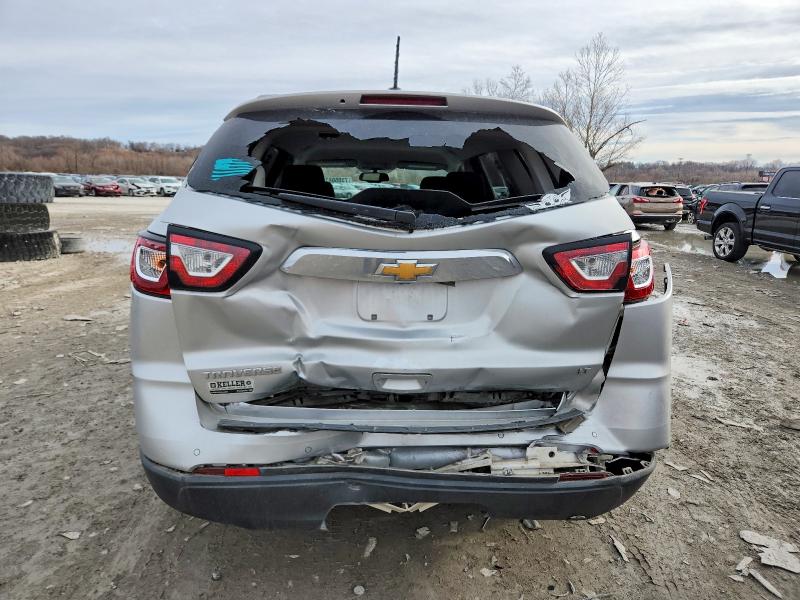 Photo 6 from auction – 2017 CHEVROLET TRAVERSE with VIN 1GNKRHKD2HJ206091