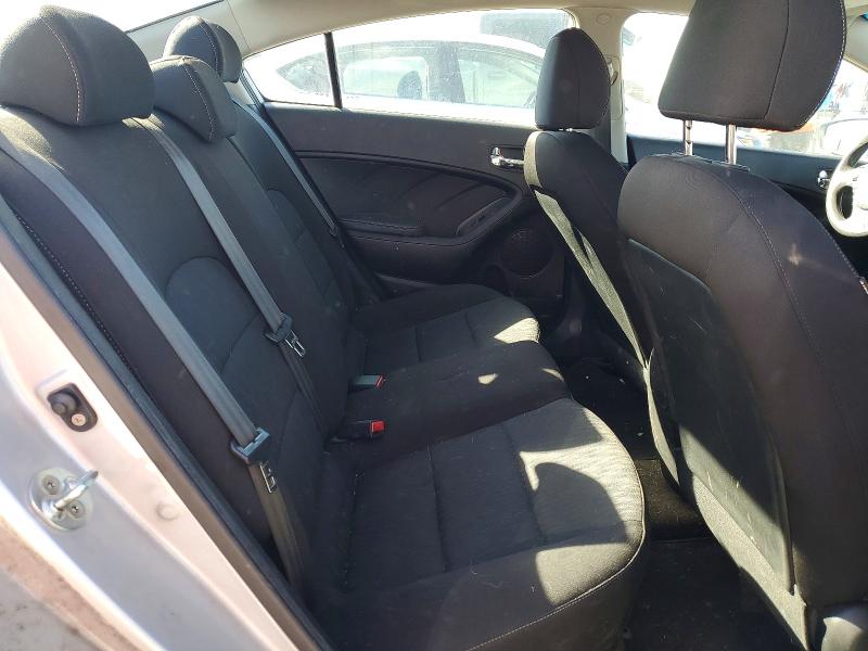 Photo 10 from auction – 2016 KIA FORTE LX with VIN KNAFK4A65G5616818
