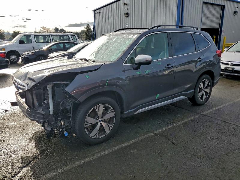 SUBARU FORESTER T 2021 with VIN JF2SKAXC8MH565971 - Photo from auction