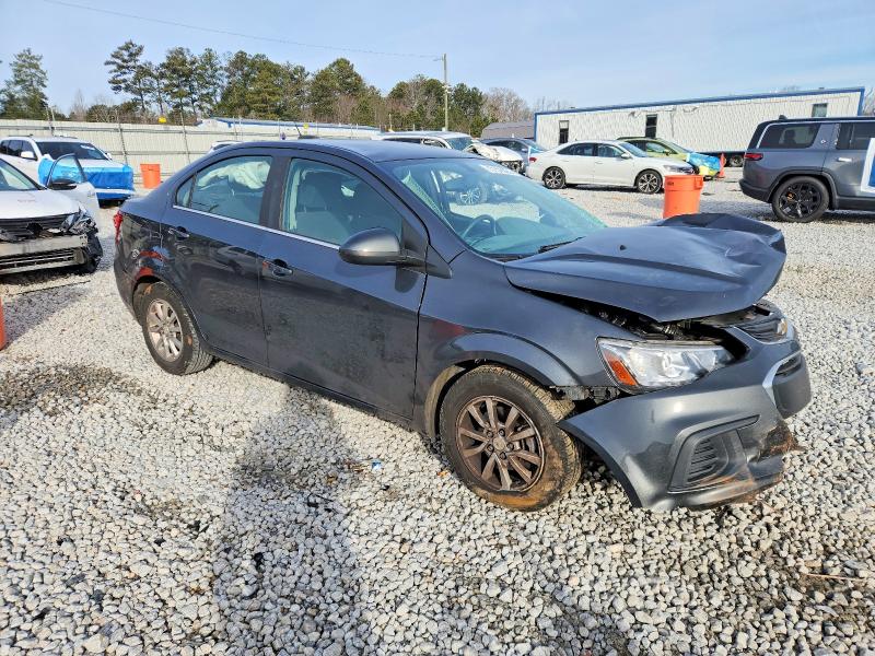 Photo 4 from auction – 2019 CHEVROLET SONIC with VIN 1G1JD5SBXK4102205