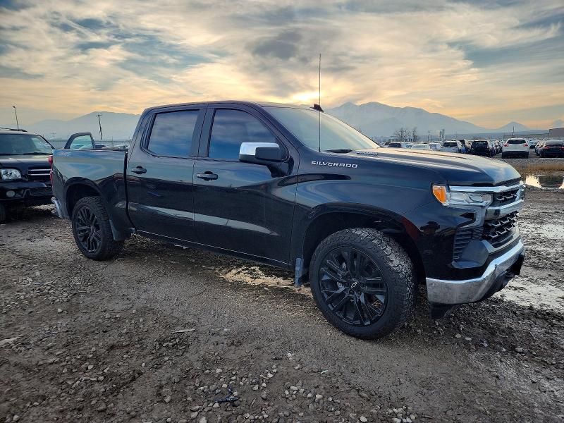 Photo 4 from auction – 2022 CHEVROLET SILVERADO with VIN 1GCUDDET4NZ627495
