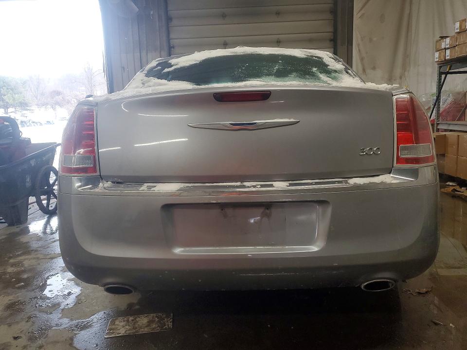 Photo 6 from auction – 2014 CHRYSLER 300 with VIN 2C3CCAAG9EH212764