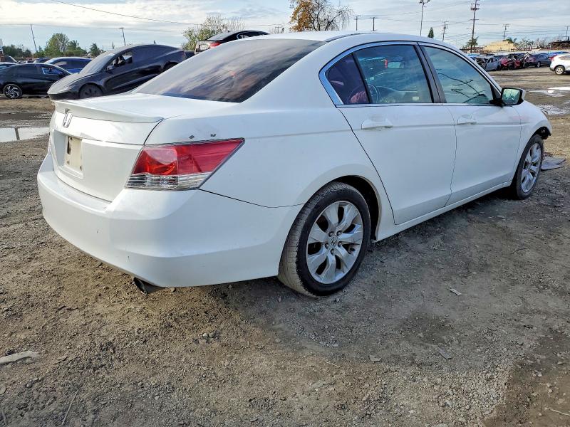 Photo 3 from auction – 2010 HONDA ACCORD with VIN 1HGCP2F76AA062542