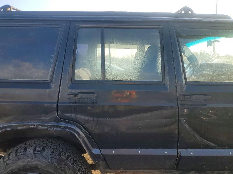 Photo 11 from auction – 1998 JEEP CHEROKEE S with VIN 1J4FJ68S7WL116751
