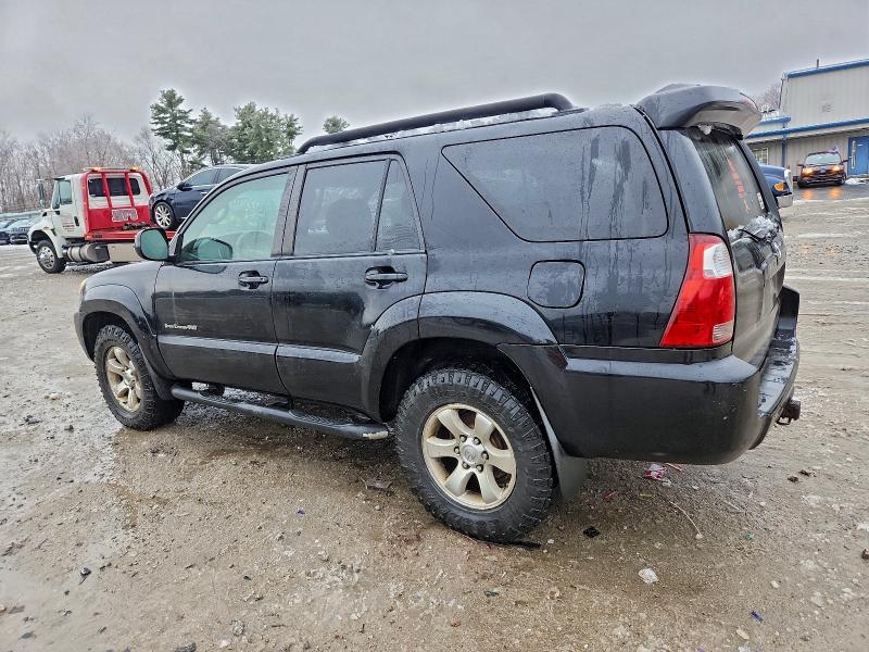 Photo 2 from auction – 2007 TOYOTA 4RUNNER SR with VIN JTEBU14R370121798