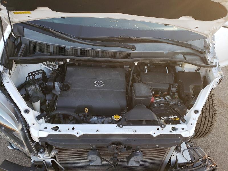 Photo 12 from auction – 2016 TOYOTA SIENNA SE with VIN 5TDXK3DC3GS715912
