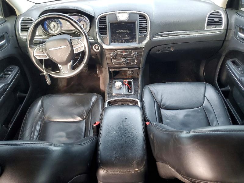 Photo 8 from auction – 2017 CHRYSLER 300 LIMITE with VIN 2C3CCAAG9HH508114