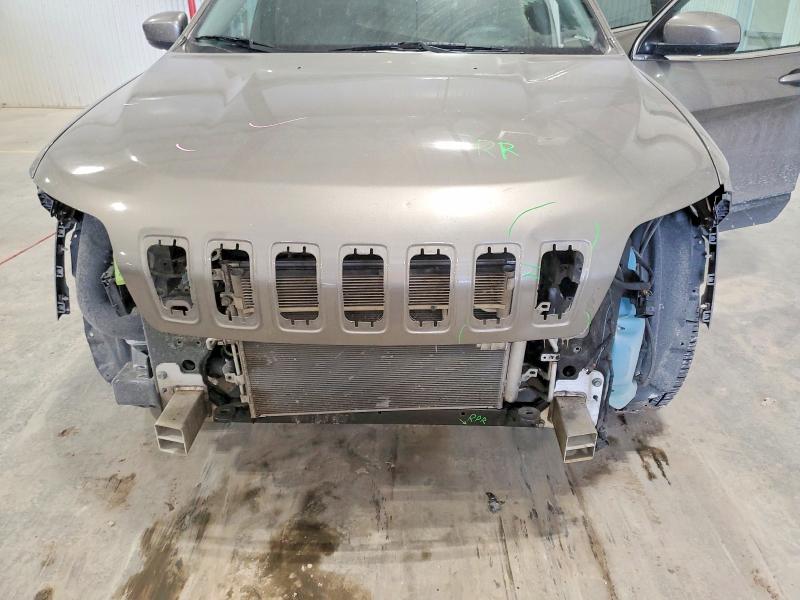 Photo 12 from auction – 2019 JEEP CHEROKEE with VIN 1C4PJMDX4KD421032